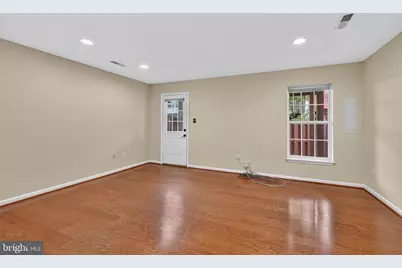 5950 Ians Way, Alexandria, VA 22315 - Photo 6