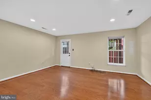 5950 Ians Way, Alexandria, VA 22315 - Photo 6