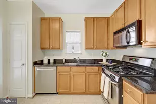 1511 North Point Dr, Reston, VA 20194 - Photo 16