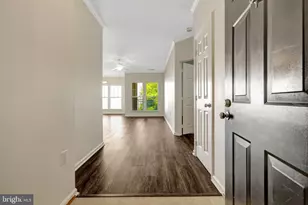 1511 North Point Dr, Reston, VA 20194 - Photo 4