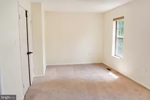 2723 Manorhaven Ct, Alexandria, VA 22306 - Photo 10