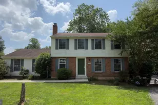 5726 Oak Fern Ct, Burke, VA 22015 - Photo 2
