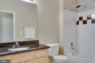 2765 Centerboro Dr, Vienna, VA 22181 - Photo 10