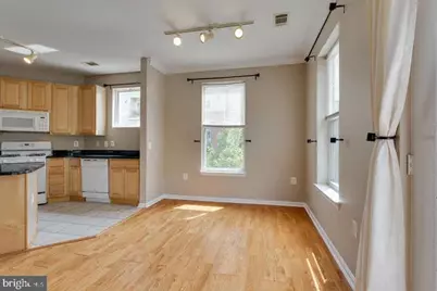 2765 Centerboro Drive #348, Vienna, VA 22181 - Photo 6