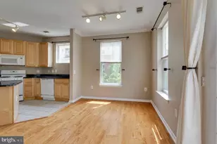 2765 Centerboro Dr, Vienna, VA 22181 - Photo 6