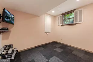 10898 Woodleaf Ln, Great Falls, VA 22066 - Photo 48