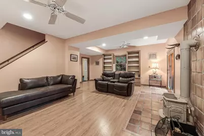 10898 Woodleaf Lane, Great Falls, VA 22066 - Photo 44