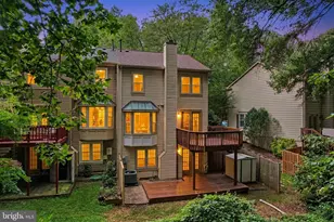 5727 Oakshore Ct, Burke, VA 22015 - Photo 4