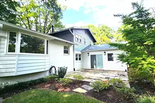 3803 Tall Oak Ct, Annandale, VA 22003 - Photo 2