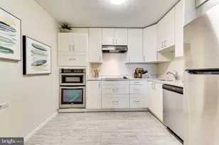 8370 Greensboro Dr, McLean, VA 22102 - Photo 6