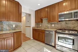 7416 Spring Tree Dr, Springfield, VA 22153 - Photo 16