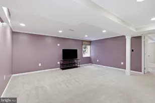 9641 Cinnamon Creek Dr, Vienna, VA 22182 - Photo 28