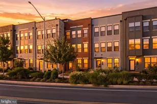 12994 Hattontown Square, Herndon, VA 20171 - Photo 1