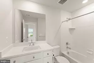 12994 Hattontown Square, Herndon, VA 20171 - Photo 40