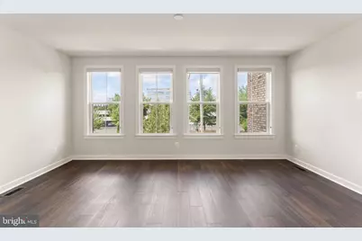 12994 Hattontown Square, Herndon, VA 20171 - Photo 18