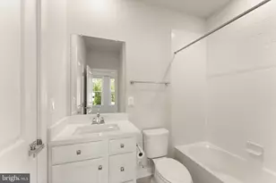 12994 Hattontown Square, Herndon, VA 20171 - Photo 8