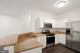 1704 Lake Shore Crest Dr, Reston, VA 20190 - Photo 16