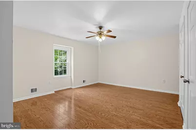 6401 Wolf Run Hunt, Fairfax Station, VA 22039 - Photo 22