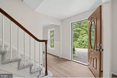 6401 Wolf Run Hunt, Fairfax Station, VA 22039 - Photo 8