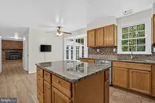6401 Wolf Run Hunt, Fairfax Station, VA 22039 - Photo 12