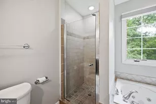 2918 Monroe Pl, Falls Church, VA 22042 - Photo 20