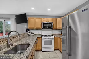 6140 Kendra Way, Centreville, VA 20121 - Photo 10