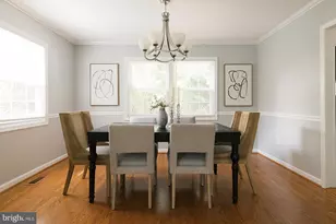 12824 Mt Royal Ln, Fairfax, VA 22033 - Photo 10
