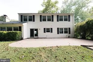 12824 Mt Royal Ln, Fairfax, VA 22033 - Photo 46
