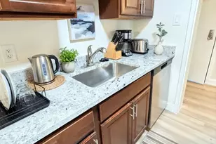 2316 Freetown Ct, Reston, VA 20191 - Photo 2