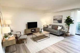 2316 Freetown Ct, Reston, VA 20191 - Photo 8