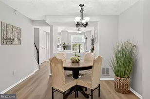 2810 New Providence Ct, Falls Church, VA 22042 - Photo 12