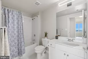 2726 Gallows Rd, Vienna, VA 22180 - Photo 4