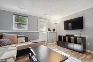 1679 Fieldthorn Dr, Reston, VA 20194 - Photo 16