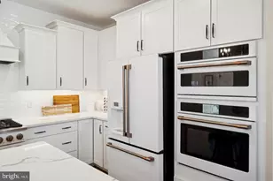 4851 Bauhaus Sq, Chantilly, VA 20151 - Photo 10