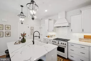 4867 Bauhaus Circle, Chantilly, VA 20151 - Photo 12