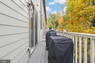 2874 Lowen Rd, Alexandria, VA 22303 - Photo 40