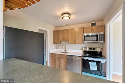 3101 S Manchester Street #712, Falls Church, VA 22044 - Photo 2