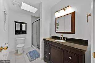 1002 Charlton Pl, Herndon, VA 20170 - Photo 30