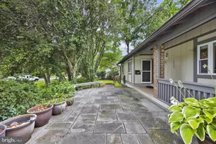 1002 Charlton Pl, Herndon, VA 20170 - Photo 54