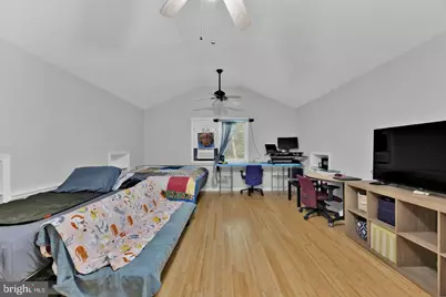1002 Charlton Place, Herndon, VA 20170 - Photo 26