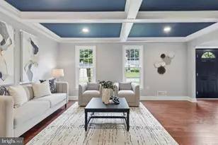 9024 Brook Ford Rd, Burke, VA 22015 - Photo 6