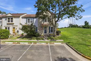 6600 Morning View Ct, Alexandria, VA 22315 - Photo 2