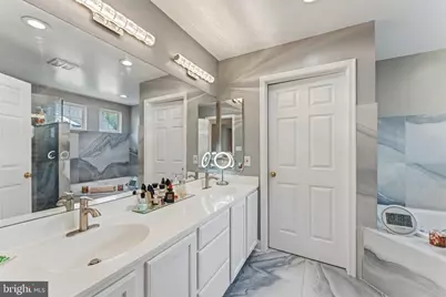 7887 Cranford Farm Circle, Lorton, VA 22079 - Photo 16