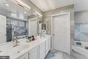 7887 Cranford Farm Cir, Lorton, VA 22079 - Photo 16