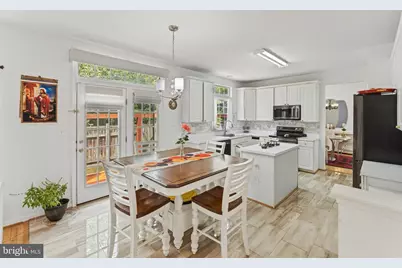 7887 Cranford Farm Circle, Lorton, VA 22079 - Photo 12