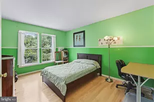 7887 Cranford Farm Cir, Lorton, VA 22079 - Photo 22