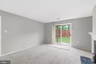 7709 Lexton Pl, Springfield, VA 22152 - Photo 6