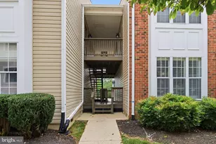 7709 Lexton Pl, Springfield, VA 22152 - Photo 2
