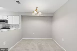 7709 Lexton Pl, Springfield, VA 22152 - Photo 8