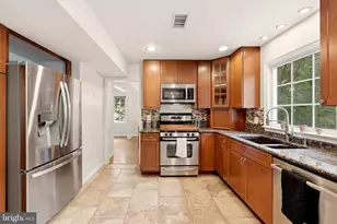 3302 Gentle Ct, Alexandria, VA 22310 - Photo 4